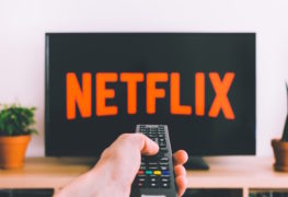 Come vedere Netflix su TV: la guida completa